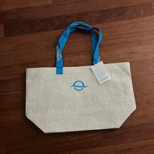 Outrigger waikiki resort tote NWT